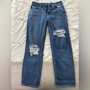 American eagle mom jeans